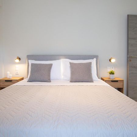 Amelie'S Luxe Apartments Kalligoni Екстериор снимка
