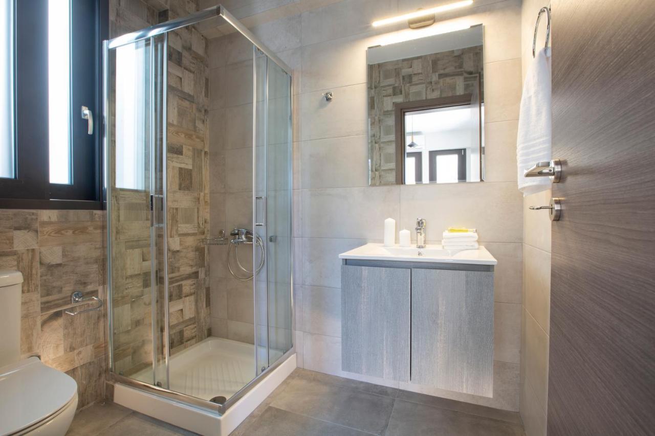 Amelie'S Luxe Apartments Kalligoni Екстериор снимка