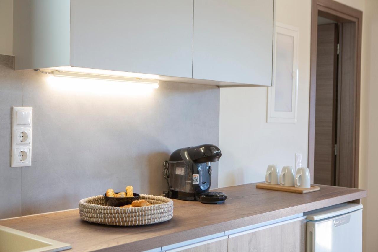 Amelie'S Luxe Apartments Kalligoni Екстериор снимка