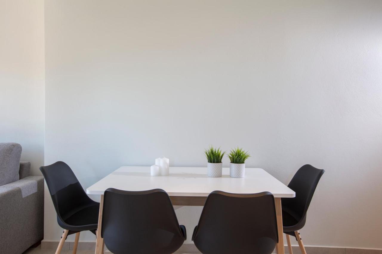 Amelie'S Luxe Apartments Kalligoni Екстериор снимка