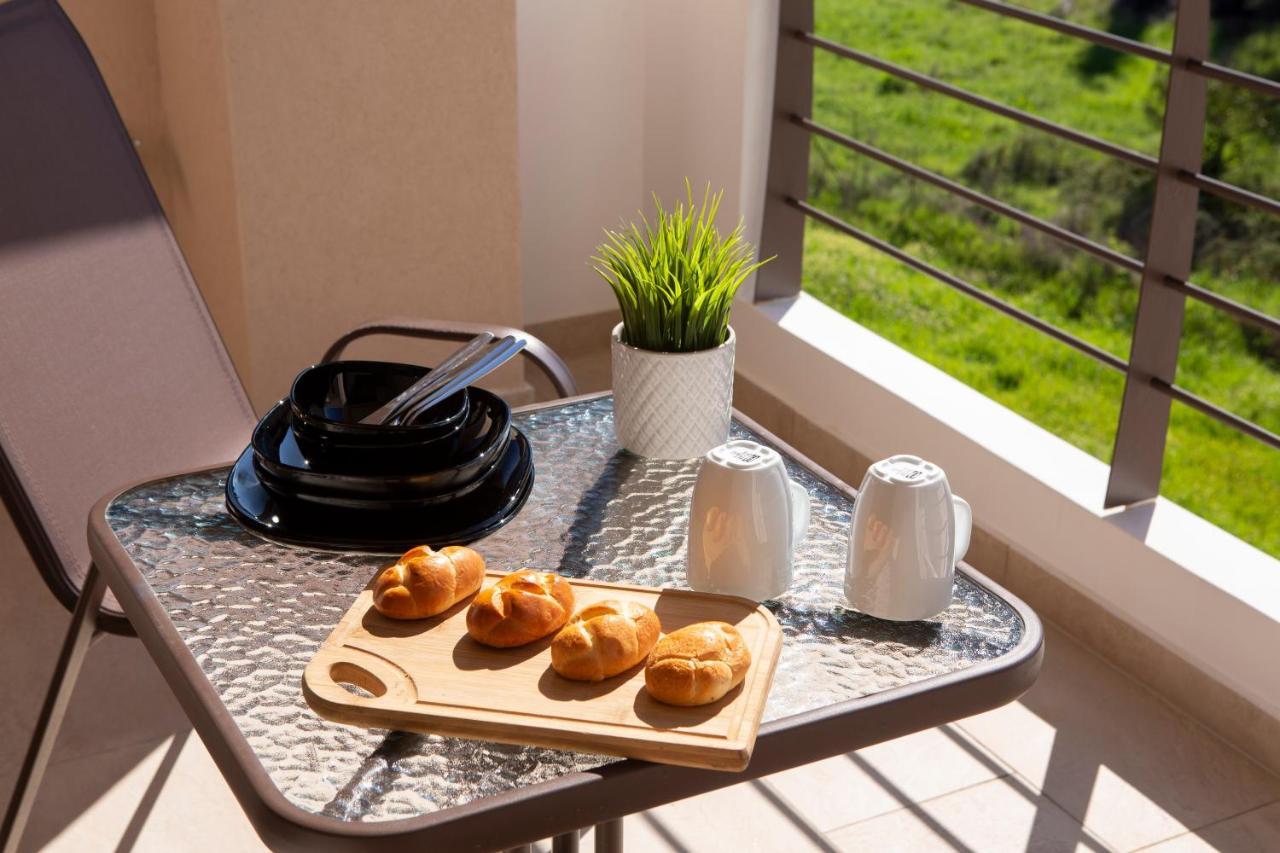 Amelie'S Luxe Apartments Kalligoni Екстериор снимка